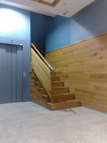 Escalera interior Madera